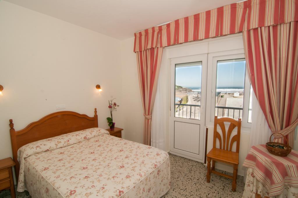 Hotel Costa De Ajo Zimmer foto